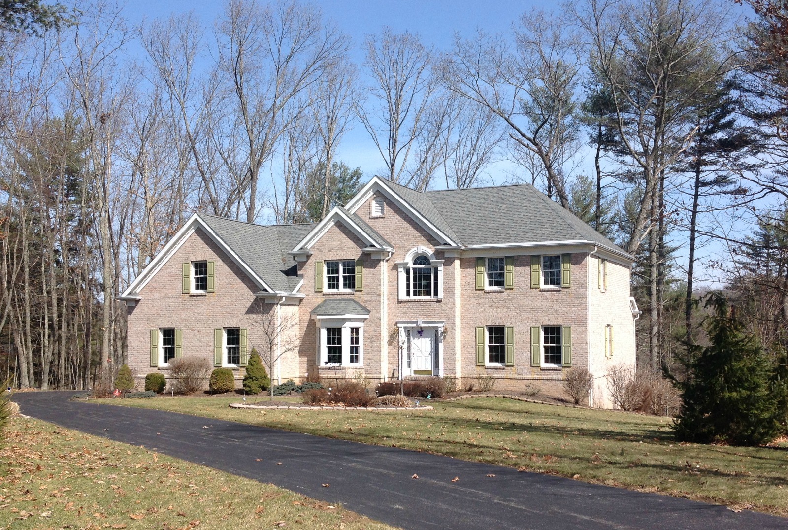 Real Estate Report, December 2016, for the Greenbrier Pines Subdivision