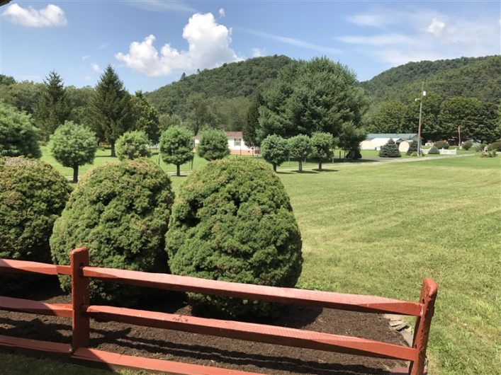 2BR, 2BA singlewide manufactured home on 1.24 for sale in White